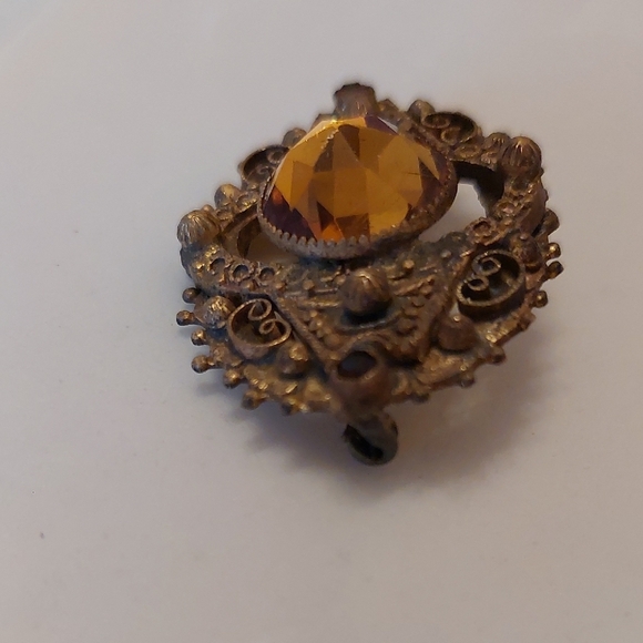 Antique Scrollwork Filigree Topaz Honey Faceted Glass Gold Brooch Pin - Picture 10 of 16
